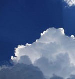 Сколько весит облако среднего размера?